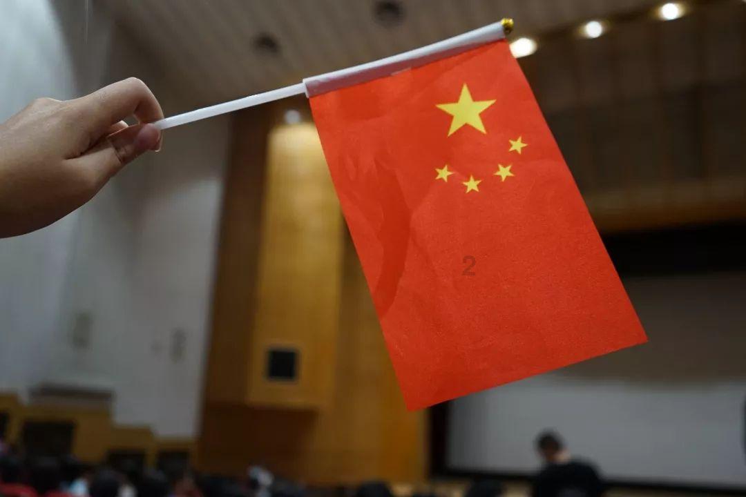 江西省进贤县发布雷电黄色预警